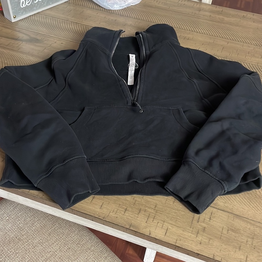 Lululemon black scuba wore once